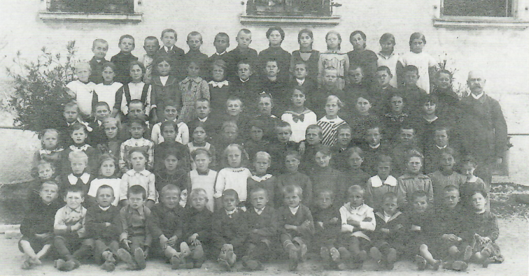 Datei:Schulkinder 1909.png
