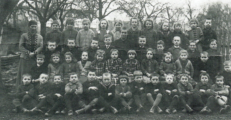 Datei:Schulkinder 1925.png