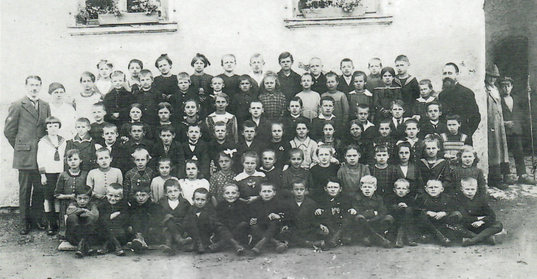 Datei:Schulkinder 1924.png