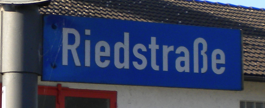 Strassenschild Riedstrasse.png
