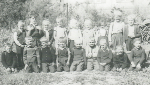 Schulkinder 1963.png