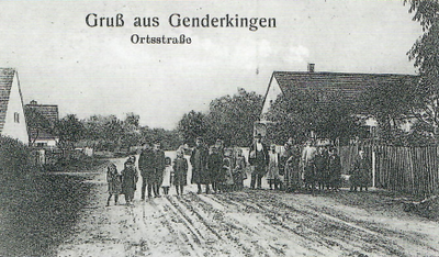 Hauptstraße vor dem ersten Weltkrieg: zwischen den Anwesen „Schäffler" (links) und „Longines" (rechts)